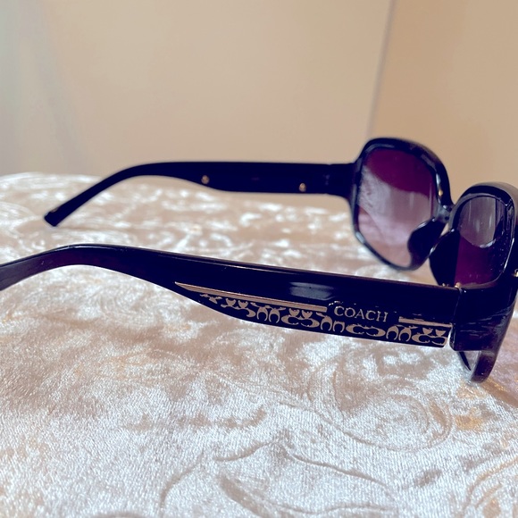 Black coach glasses and case - Picture 6 of 6